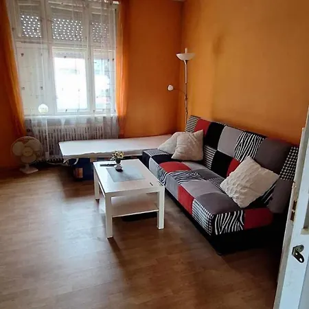 Privat bolig Izba Na Prenajom V Piestanoch *